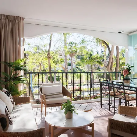 Апартаменты Banus - Lovely-1bdm, Terrace, 3pools