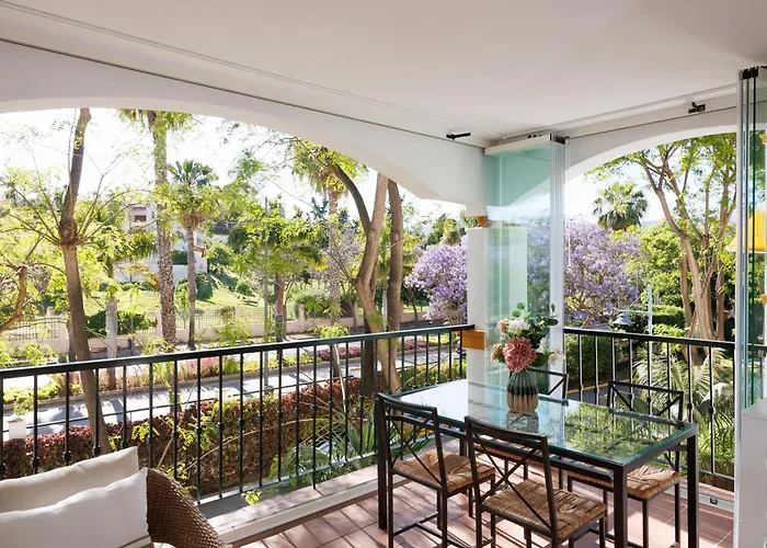 Banus - Lovely-1bdm, Terrace, 3pools Apartment Marbella