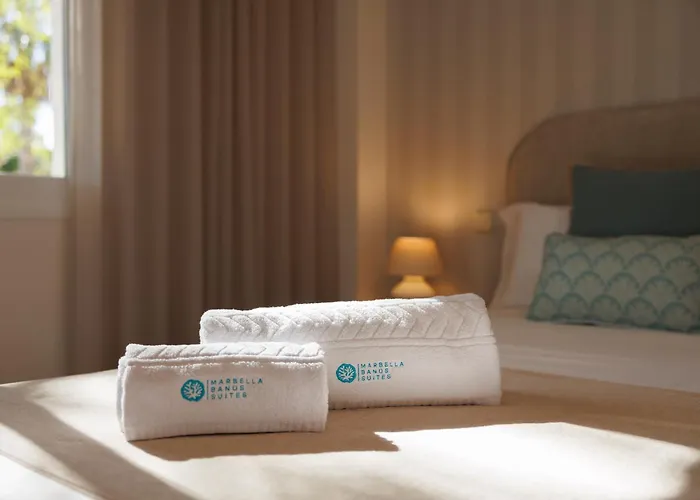 Banus - Lovely-1bdm, Terrace, 3pools Apartment