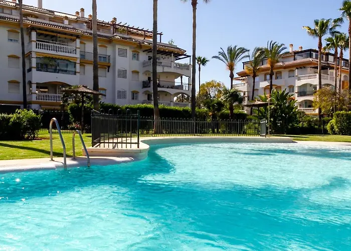 Banus - Lovely-1bdm, Terrace, 3pools * Marbella