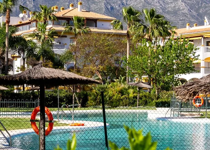 Banus - Lovely-1bdm, Terrace, 3pools Apartment