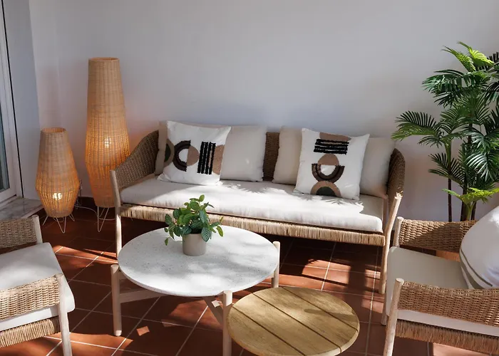 Banus - Lovely-1bdm, Terrace, 3pools Apartamento *