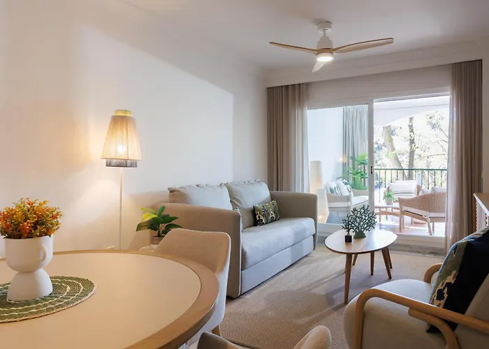 Apartamento Banus - Lovely-1bdm, Terrace, 3pools